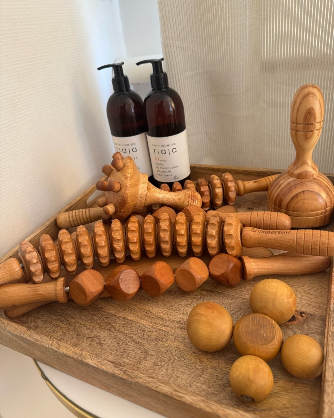 Maison Minceur Beausoleil centre - wood therapy tools
